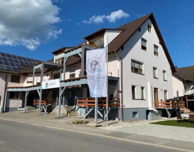 Ferien & Business Apartments Hohenfels (Triple Room with Private Bathroom)
